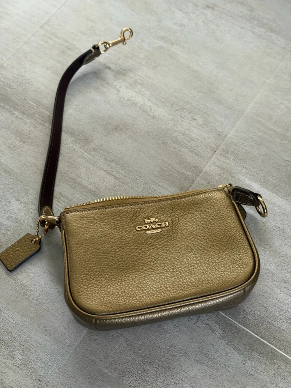 Coach Nolita 15 Metallic Gold Pebbled Leather Wristlet - Picture 3 of 6